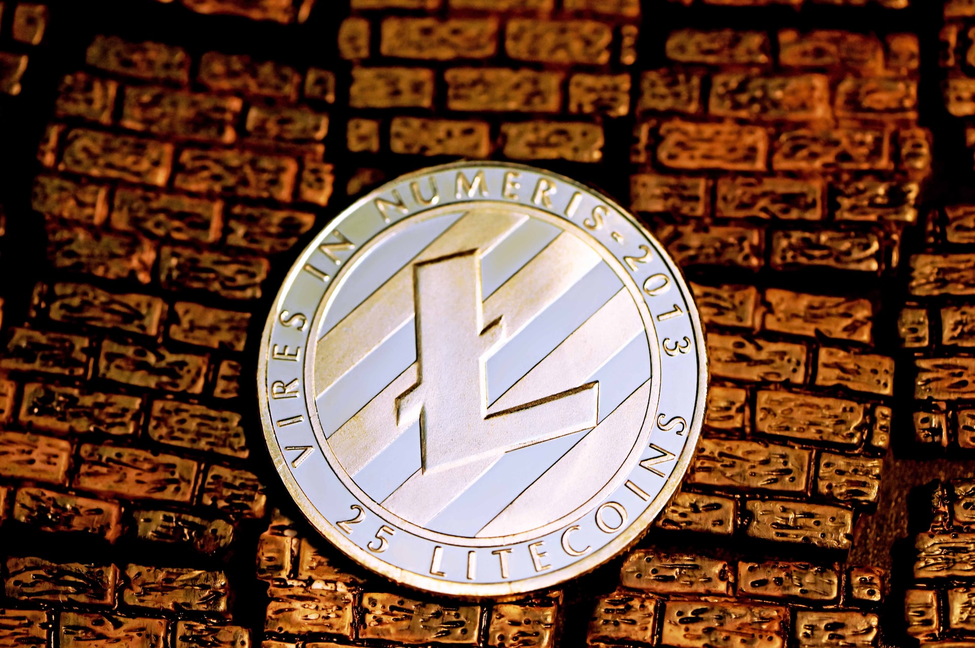 Litecoin Nedir? Bitcoin'den Ne Kadar Farklı?