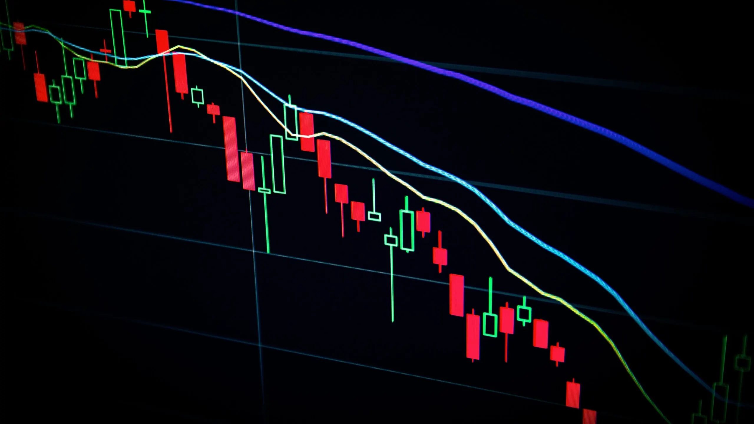 Bitcoin ve Altcoin’lerde Sert Düşüş Yaşandı, 246 Bin Yatırımcı Likide Edildi!